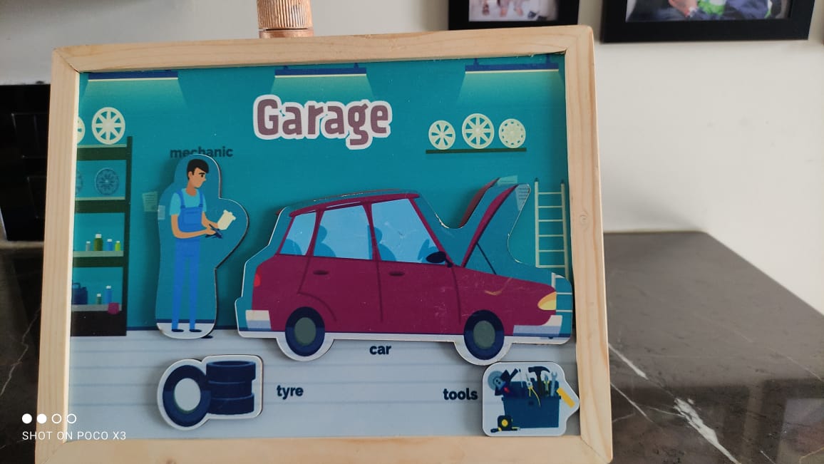 Magnetic Pretend Play (Living Room and Garage )