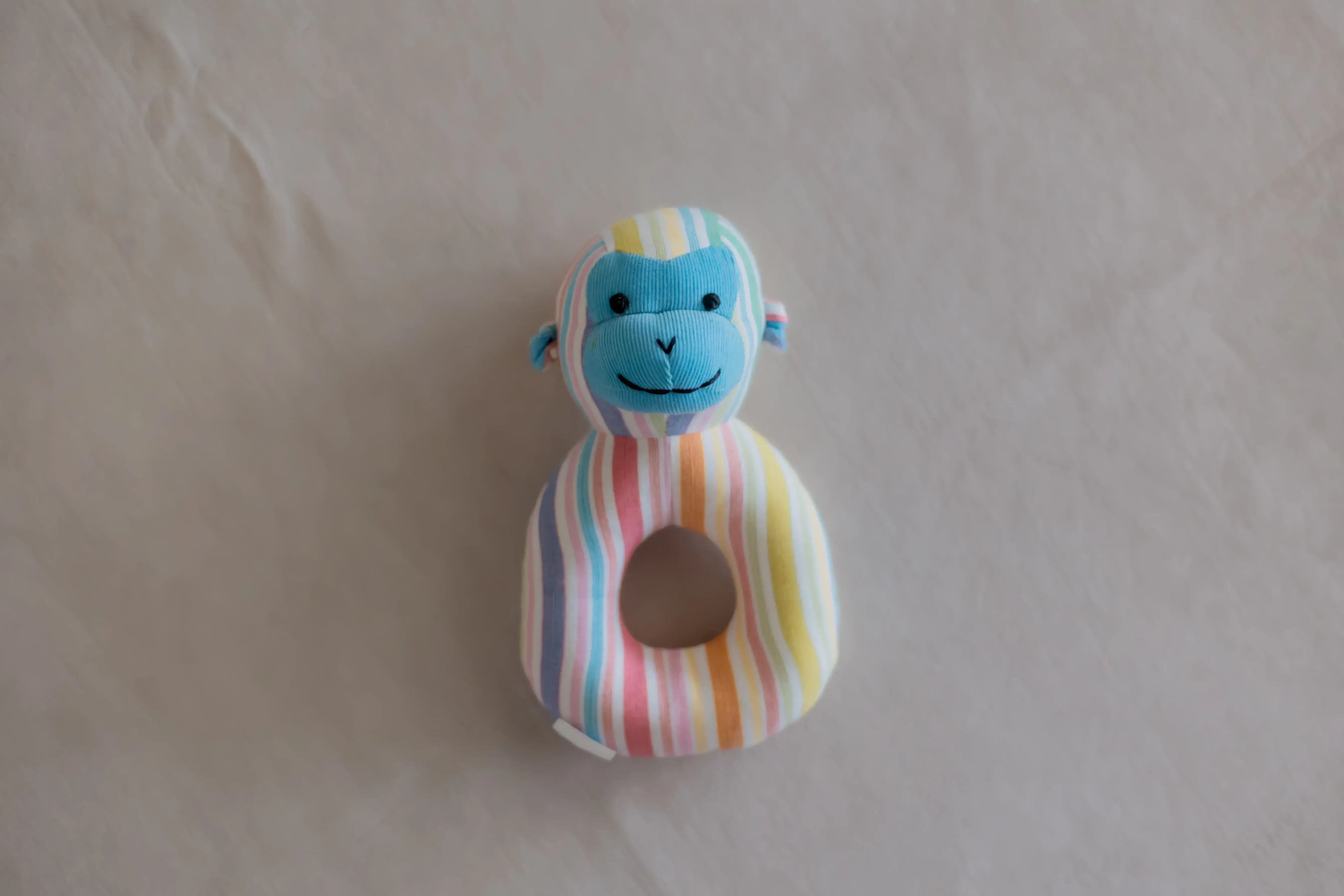 iLearnNGrow Monkey Face Shaped Rattle – Soft Sensory Rattle Toy for Ba